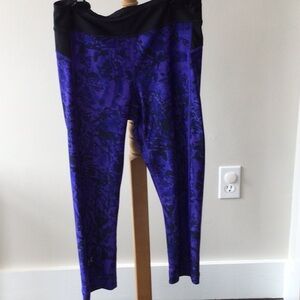 Under Armour purple leggings